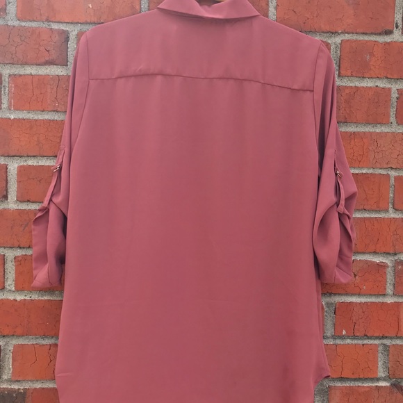 Button down shirt - Picture 3 of 3